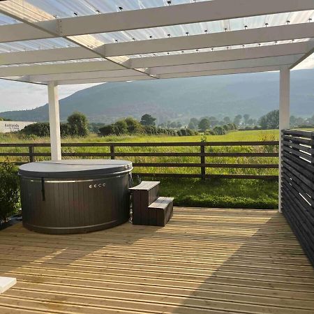 Castle View Chalet By Clonlum Cottages Newry Exterior foto